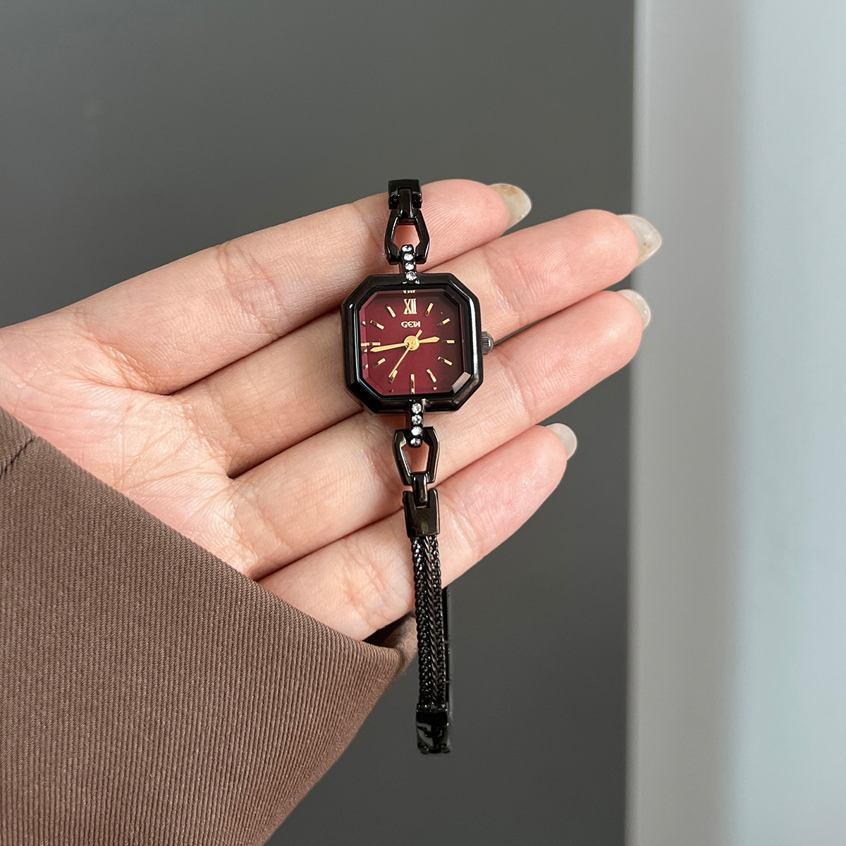 Reloj de Cuarzo de Aleación Cu - Luxury Watch Values reseña y precio